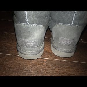 Black Uggs Size 7